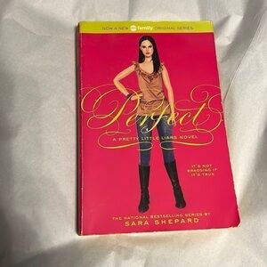 Pretty Little Liars Novel - Perfect